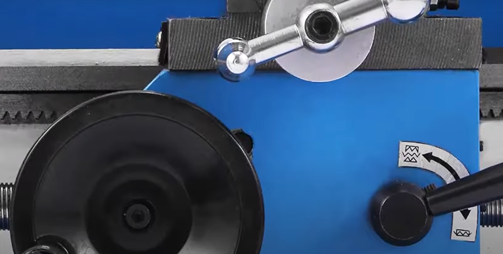 Top 5 Best Benchtop Metal Lathes [July 2024 Review] MetalProfy