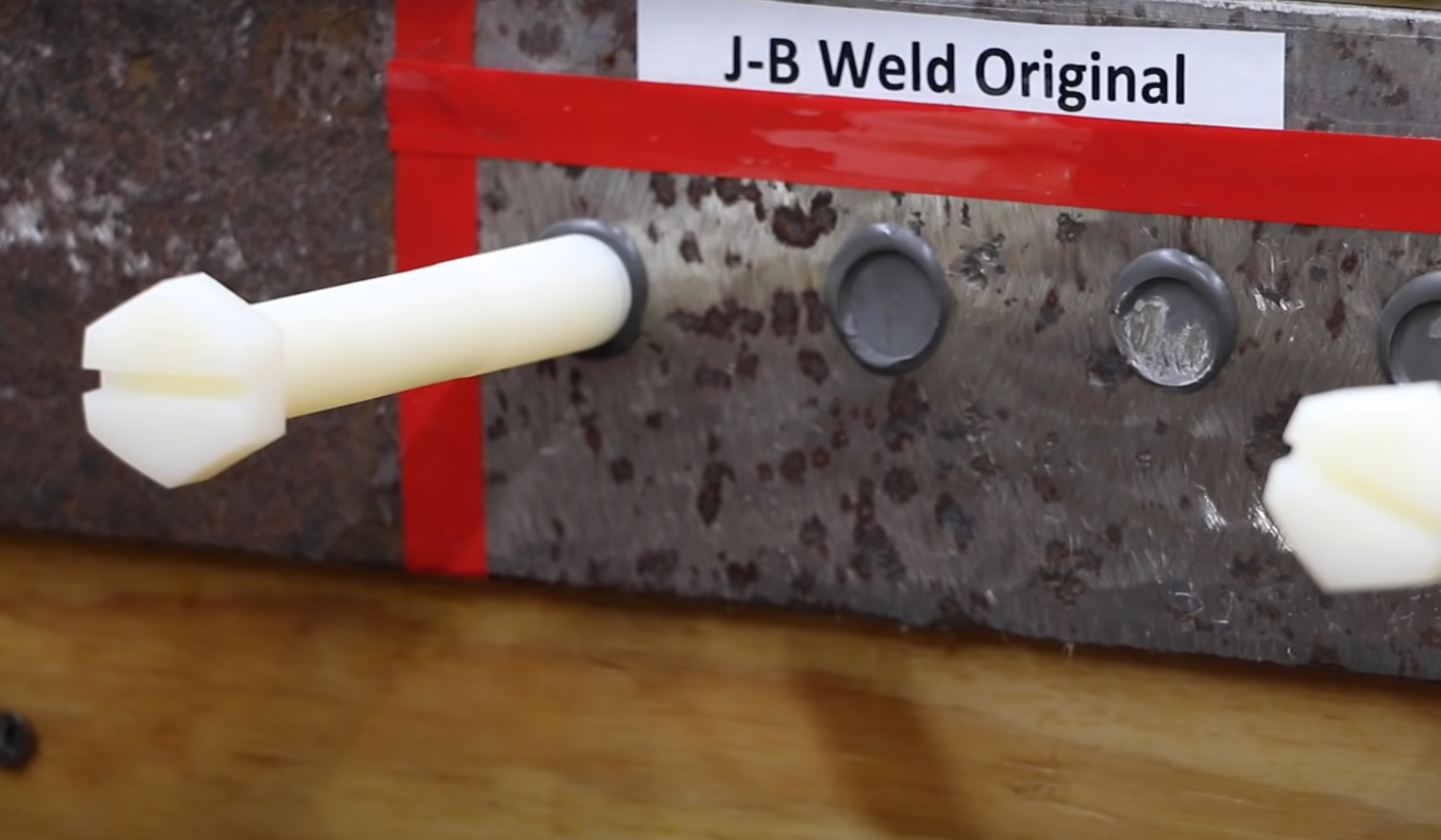 Top 5 Best Epoxies for Plastic To Metal [October 2024 Review] MetalProfy