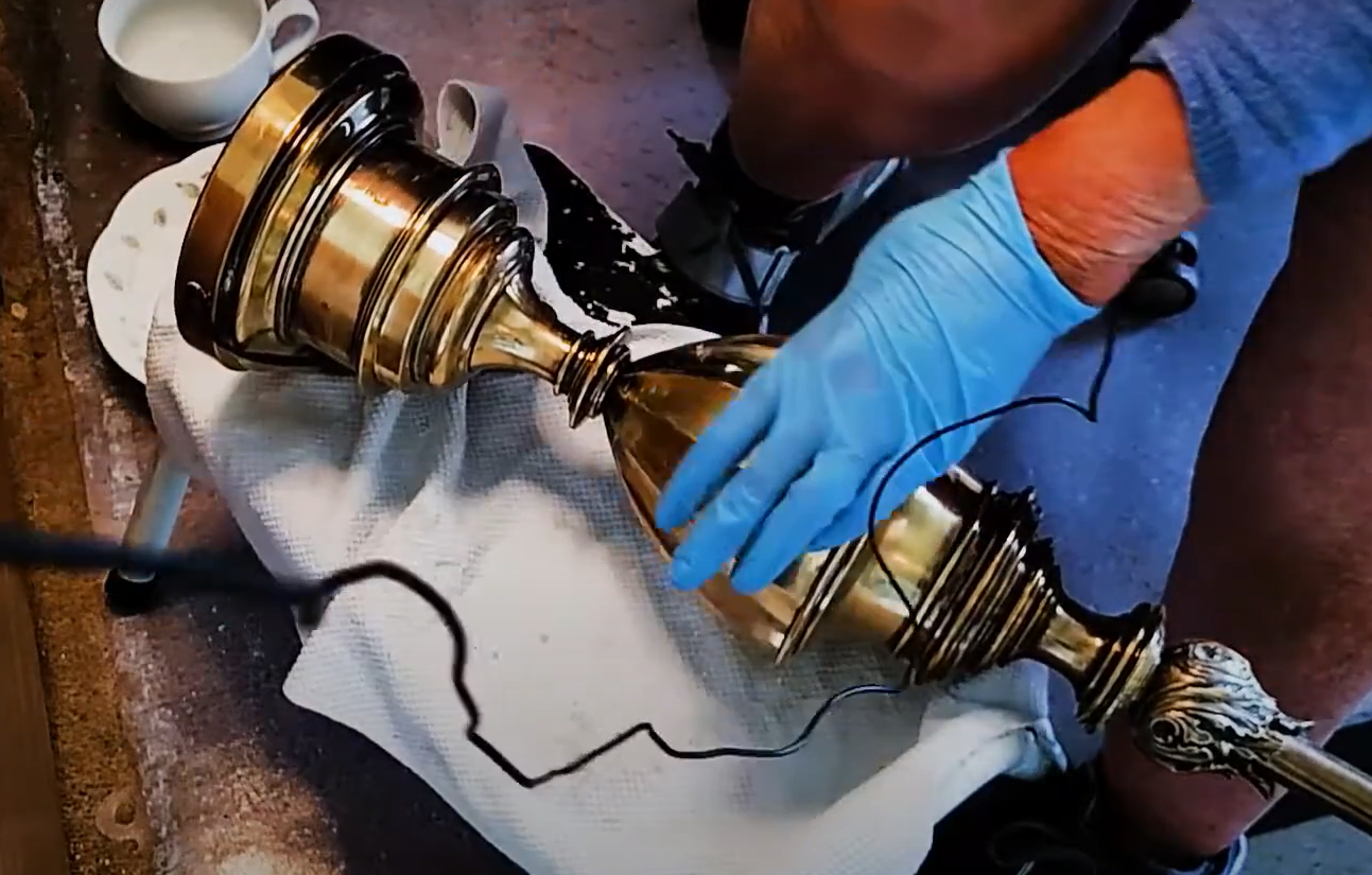 How to Clean Brass Lamps? MetalProfy