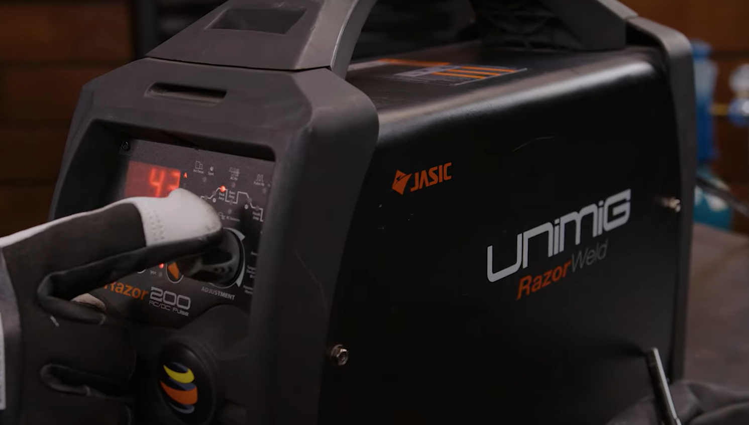 Does Tungsten Conduct Electricity? MetalProfy