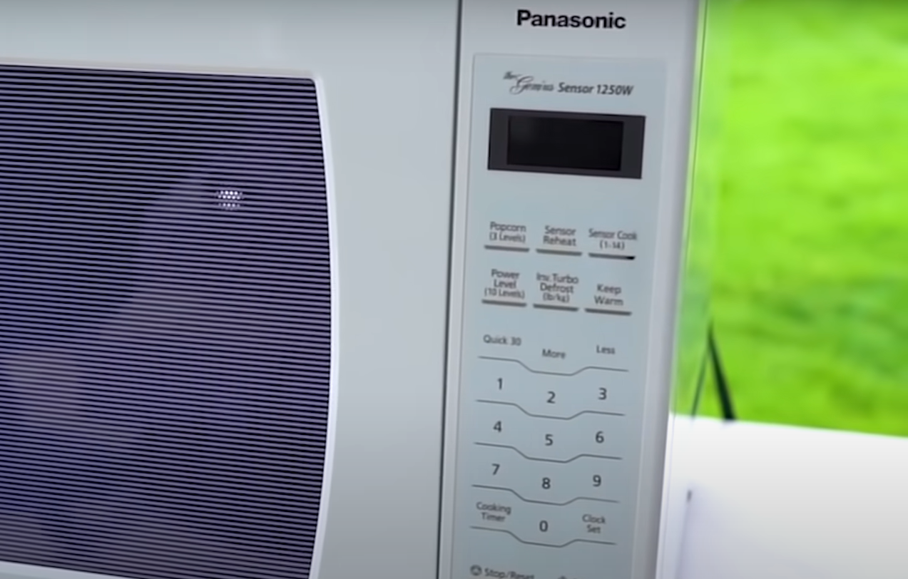 Why Does Metal Spark in the Microwave? MetalProfy