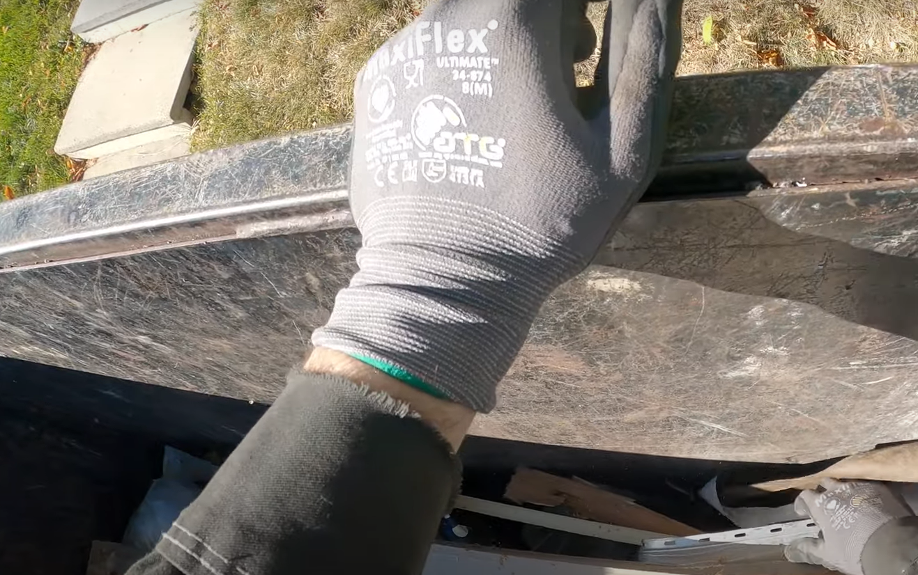 How Much Does Aluminum Siding Weigh? MetalProfy