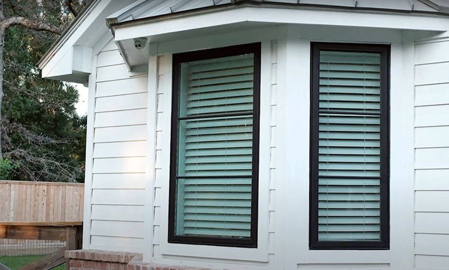 Aluminum vs. Vinyl Windows Which Are Better? MetalProfy