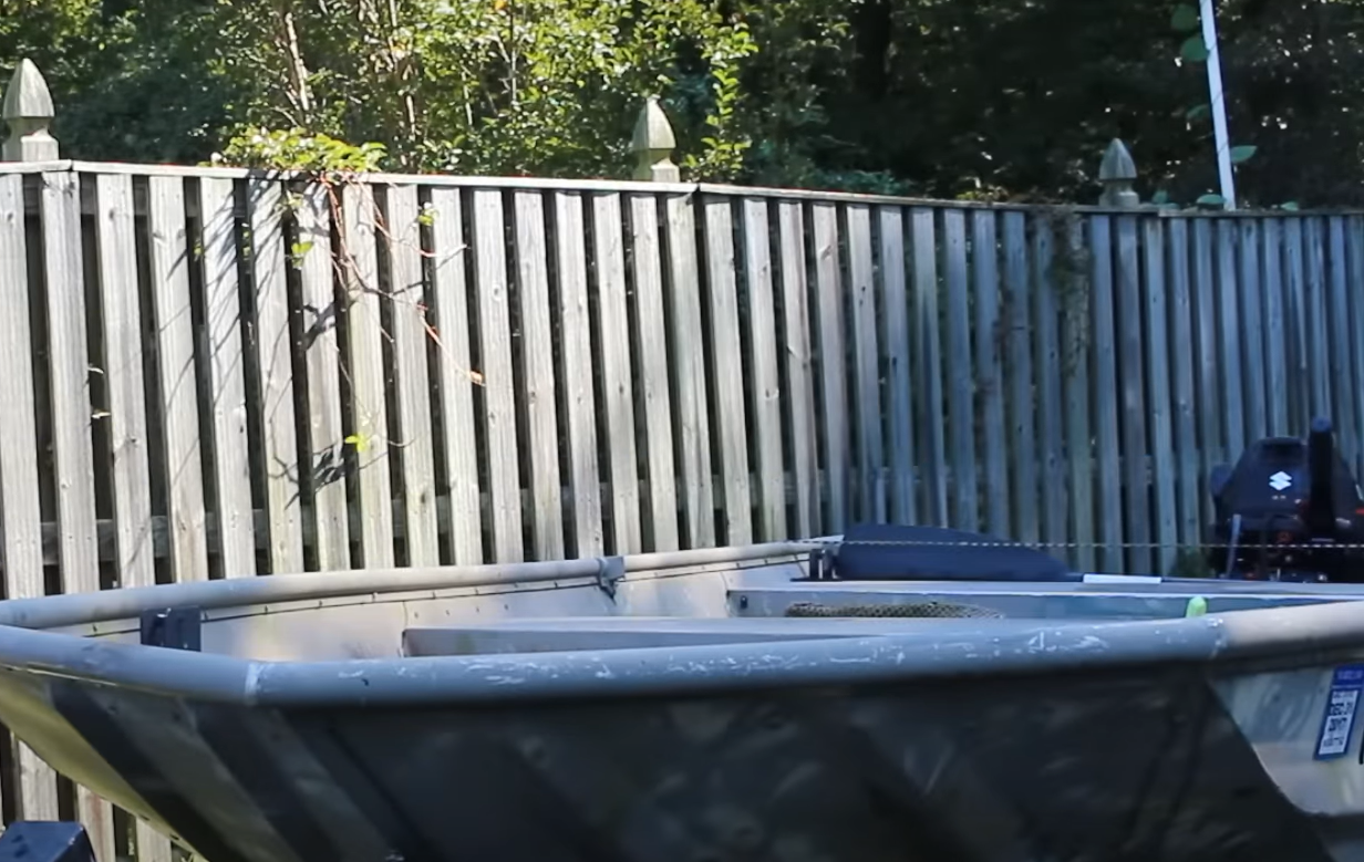 Fiberglass vs. Aluminum Boat Which is Better? MetalProfy