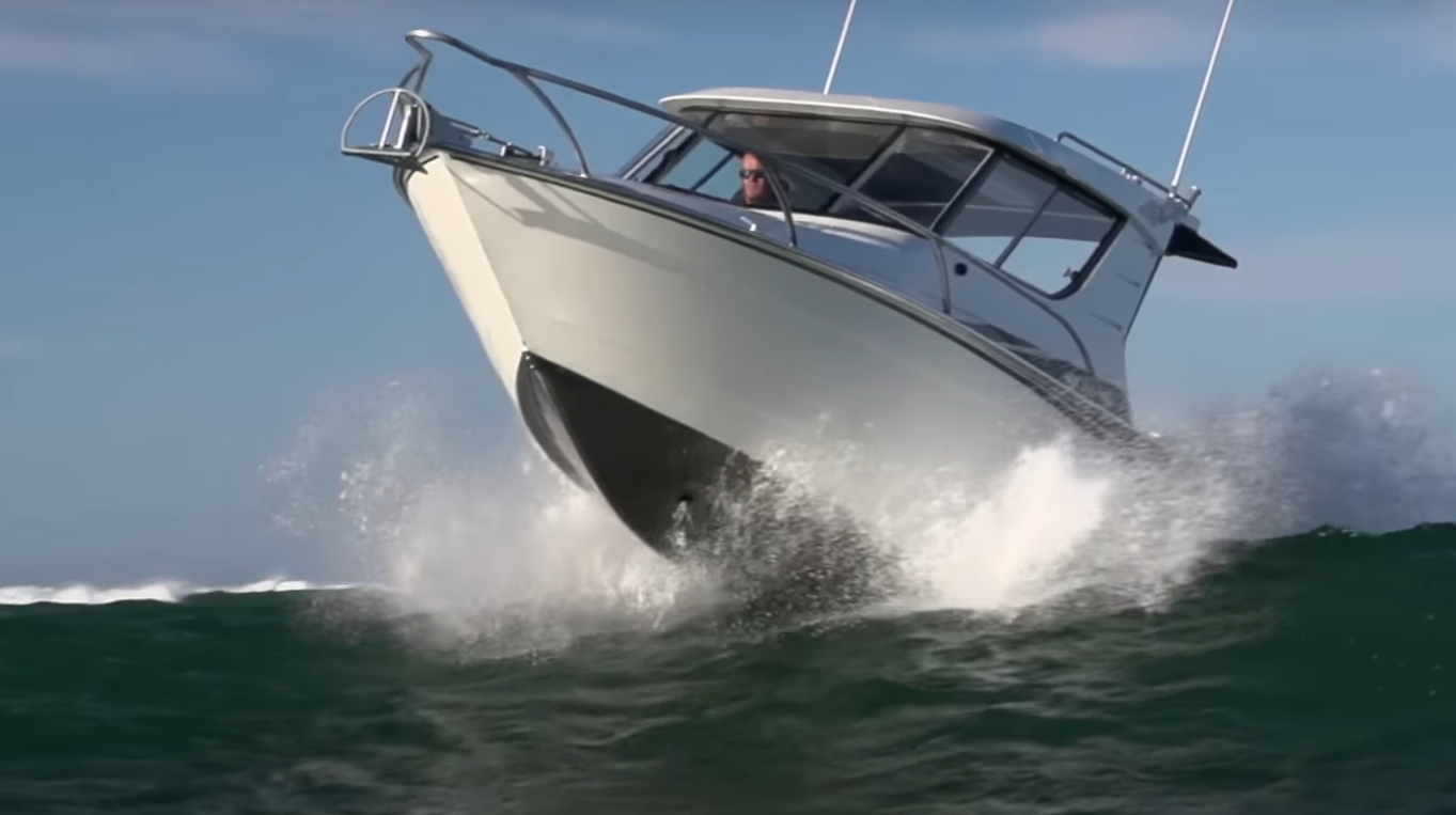 Fiberglass vs. Aluminum Boat Which is Better? MetalProfy
