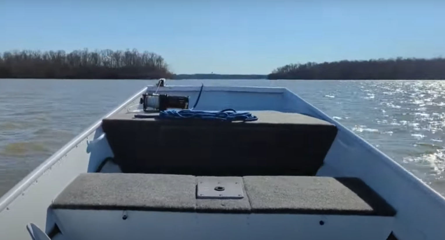 Fiberglass vs. Aluminum Boat Which is Better? MetalProfy